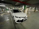 Toyota Camry 2021 года за 15 200 000 тг. в Павлодар