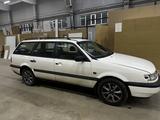 Volkswagen Passat 1994 годаүшін1 600 000 тг. в Астана – фото 3
