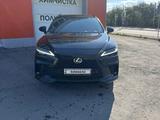 Lexus RX 500h 2023 годаүшін42 500 000 тг. в Костанай – фото 2