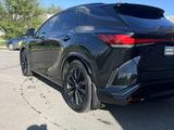 Lexus RX 500h 2023 годаүшін42 500 000 тг. в Костанай – фото 3