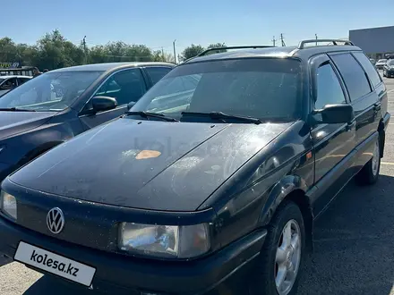 Volkswagen Passat 1993 года за 1 500 000 тг. в Уральск