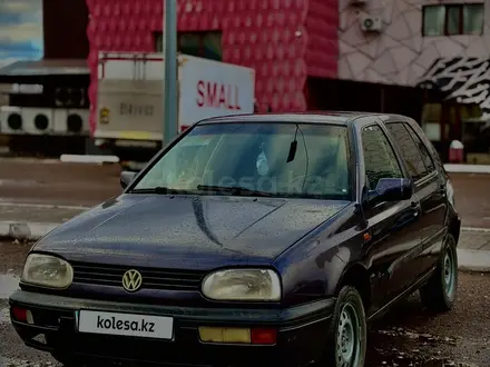 Volkswagen Golf 1993 года за 900 000 тг. в Экибастуз – фото 2