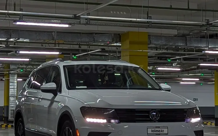 Volkswagen Tiguan 2018 годаfor8 300 000 тг. в Астана