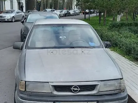 Opel Vectra 1993 года за 450 000 тг. в Астана