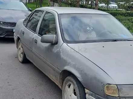 Opel Vectra 1993 года за 450 000 тг. в Астана – фото 2