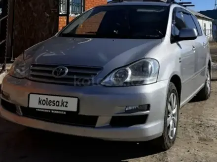 Toyota Avensis Verso 2005 года за 6 600 000 тг. в Актобе