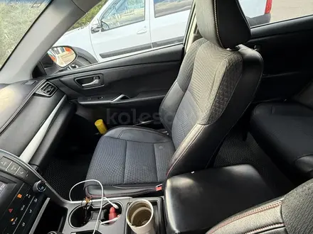 Toyota Camry 2015 года за 5 300 000 тг. в Актобе – фото 6