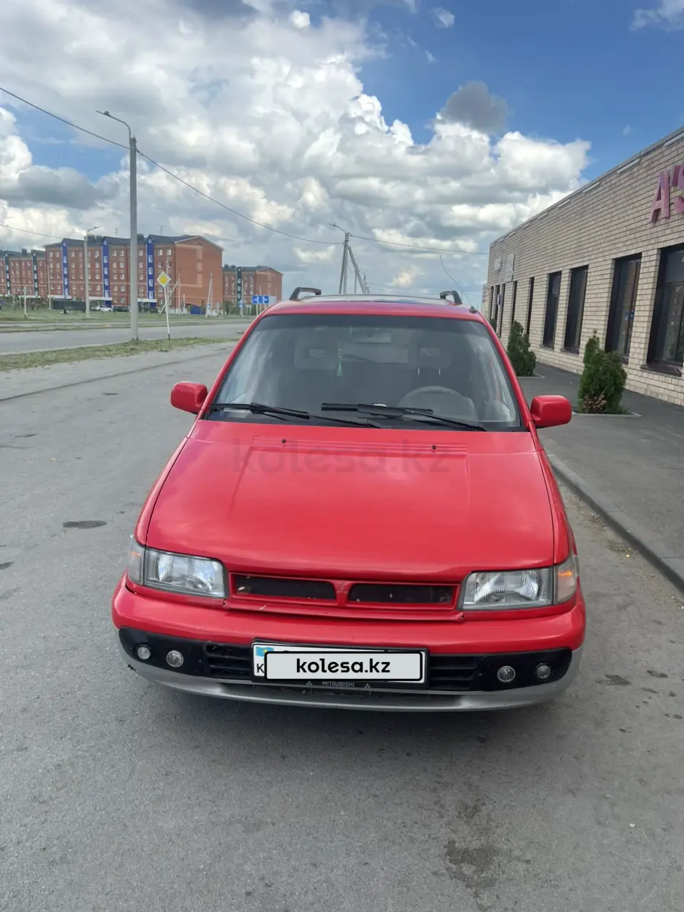 Mitsubishi Space Runner, 1992