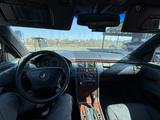 Mercedes-Benz E 230 1996 года за 2 500 000 тг. в Алматы – фото 3