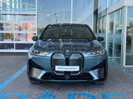 BMW iX 2023 года за 29 990 000 тг. в Алматы – фото 2