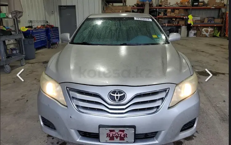 Toyota Camry 2010 годаfor2 500 000 тг. в Атырау