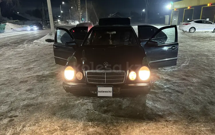 Mercedes-Benz E 230 1996 годаfor2 400 000 тг. в Караганда