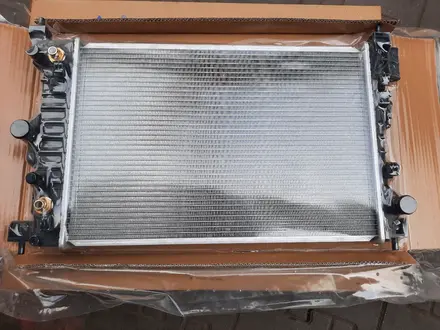 Радиатор охлаждения шевролет авеот300 за 30 000 тг. в Алматы