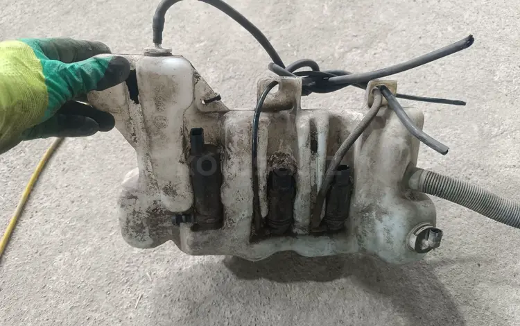 Омывательный бачок на bmw e39 за 10 000 тг. в Шымкент