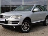 Volkswagen Touareg 2007 года за 6 490 000 тг. в Астана