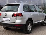 Volkswagen Touareg 2007 года за 6 490 000 тг. в Астана – фото 5