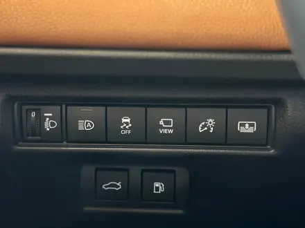 Toyota Camry Luxe 2025 года за 23 690 000 тг. в Алматы – фото 24