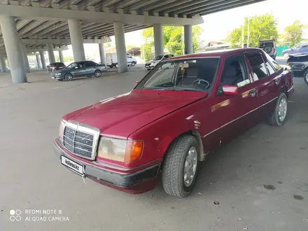 Mercedes-Benz E 230 1991 года за 1 100 000 тг. в Алматы