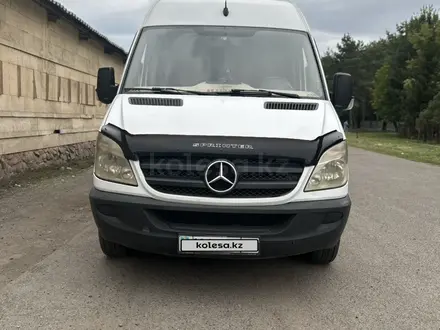 Mercedes-Benz Sprinter 2008 года за 10 290 000 тг. в Алматы – фото 2