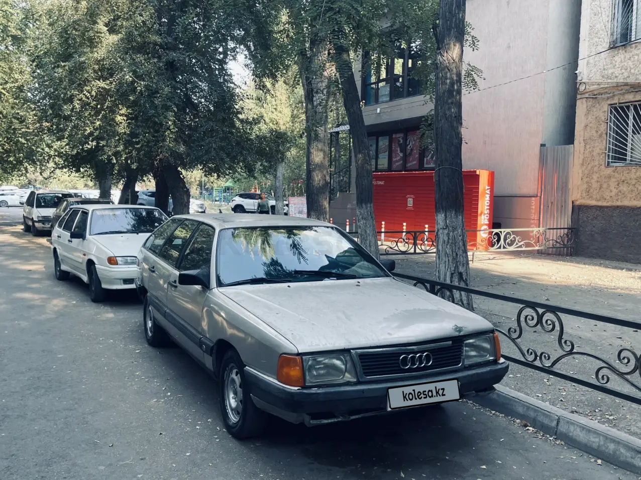 Audi 100, 1983