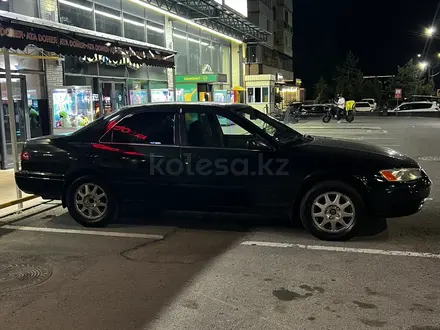 Toyota Camry 1998 года за 2 700 000 тг. в Алматы – фото 5