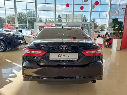 Toyota Camry Comfort 2022 года за 20 570 000 тг. в Костанай – фото 8