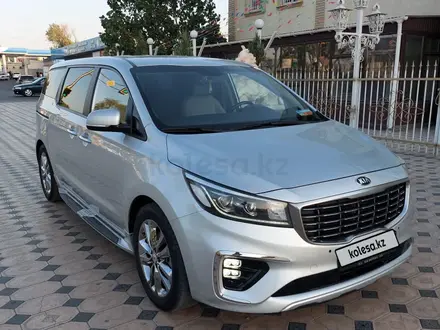 Kia Carnival 2019 года за 17 500 000 тг. в Шымкент – фото 3