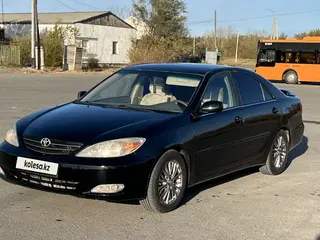 Toyota Camry, 2004