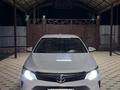 Toyota Camry 2015 года за 10 900 000 тг. в Шымкент – фото 3