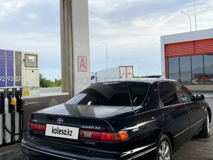 Toyota Camry 2000 года за 3 800 000 тг. в Алматы