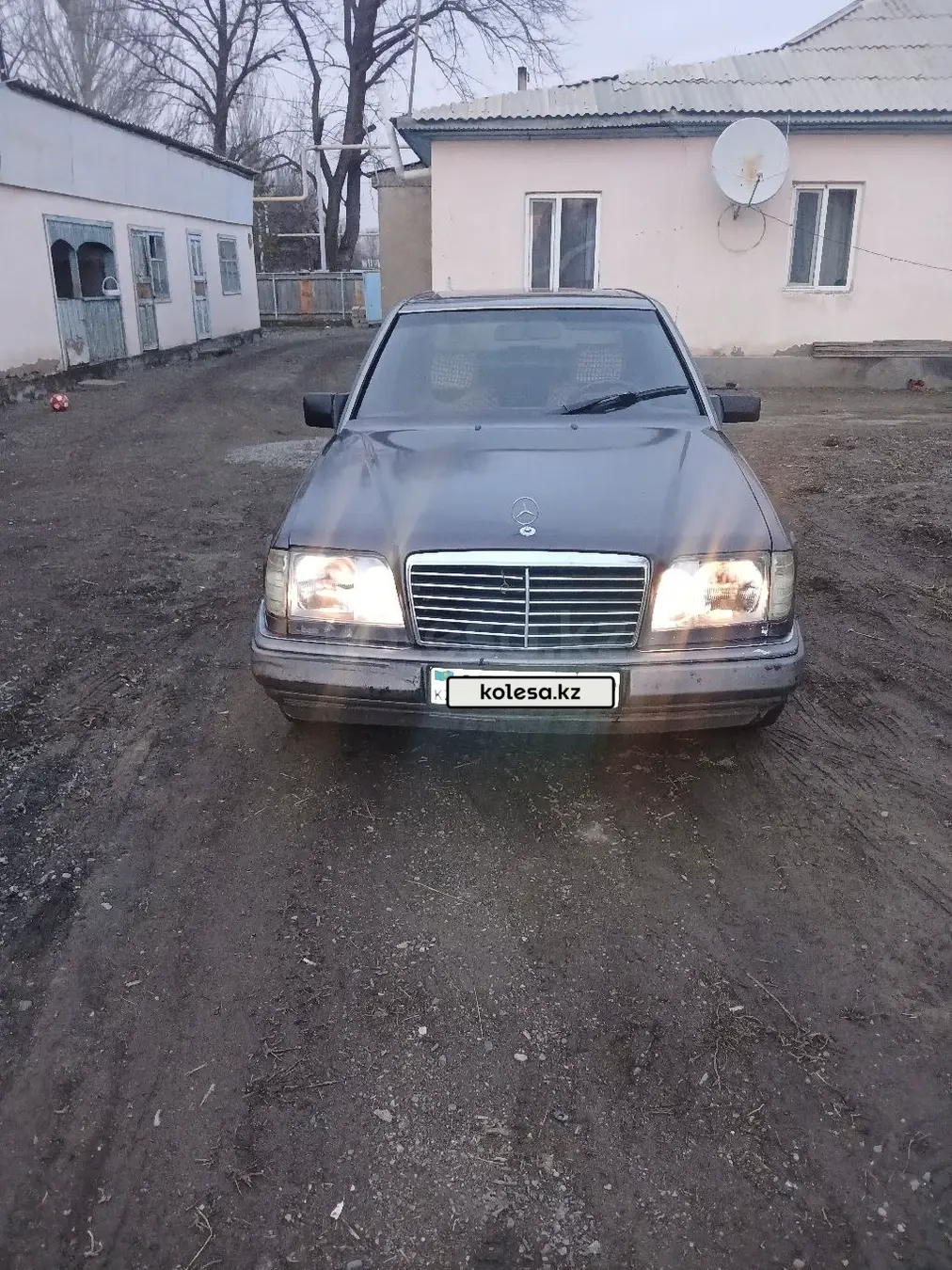Mercedes-Benz E-Class, 1991