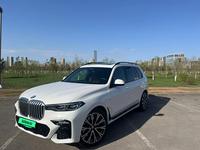 BMW X7 2021 года за 45 000 000 тг. в Астана