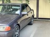 Mercedes-Benz C 180 1994 года за 1 400 000 тг. в Кокшетау – фото 3