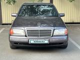 Mercedes-Benz C 180 1994 года за 1 400 000 тг. в Кокшетау
