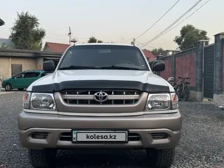 Toyota Hilux 2004 года за 6 500 000 тг. в Алматы – фото 2