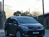 Toyota Sienna 2018 года за 14 100 000 тг. в Алматы – фото 5
