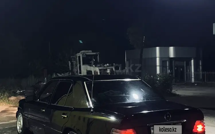 Mercedes-Benz E 320 1995 года за 2 500 000 тг. в Алматы