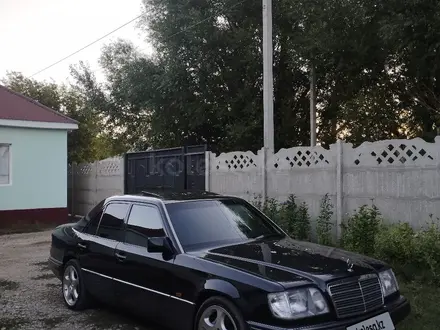 Mercedes-Benz E 280 1994 года за 5 000 000 тг. в Шымкент – фото 11