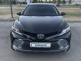 Toyota Camry 2020 года за 16 200 000 тг. в Астана
