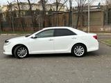 Toyota Camry 2013 годаfor10 200 000 тг. в Тараз – фото 2