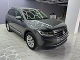 Volkswagen Tiguan 2021 года за 11 000 000 тг. в Астана – фото 2