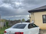 Volkswagen Jetta 2014 года за 3 800 000 тг. в Уральск – фото 3