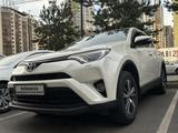 Toyota RAV4 2016 года за 11 800 000 тг. в Алматы – фото 3