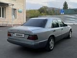 Mercedes-Benz E 220 1994 года за 1 580 000 тг. в Алматы – фото 5