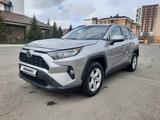 Toyota RAV4 2020 года за 15 300 000 тг. в Караганда