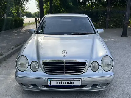 Mercedes-Benz E 320 2000 года за 8 500 000 тг. в Алматы – фото 31