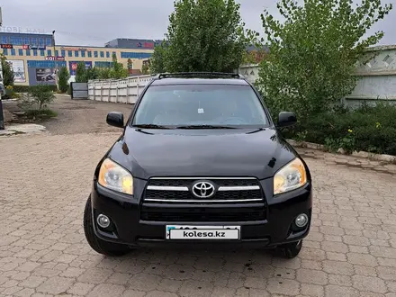 Toyota RAV4 2010 года за 7 000 000 тг. в Актобе