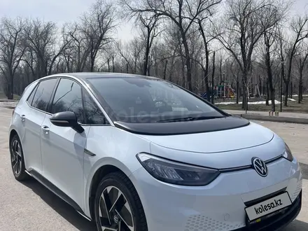 Volkswagen ID.3 2023 года за 10 500 000 тг. в Алматы – фото 11