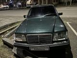 Mercedes-Benz E 200 1994 годаfor1 550 000 тг. в Шымкент