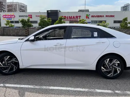 Hyundai Elantra 2024 года за 8 750 000 тг. в Алматы – фото 19